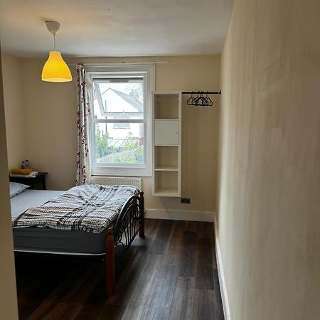Nice And Pleasant Thornton Heath Exterior foto